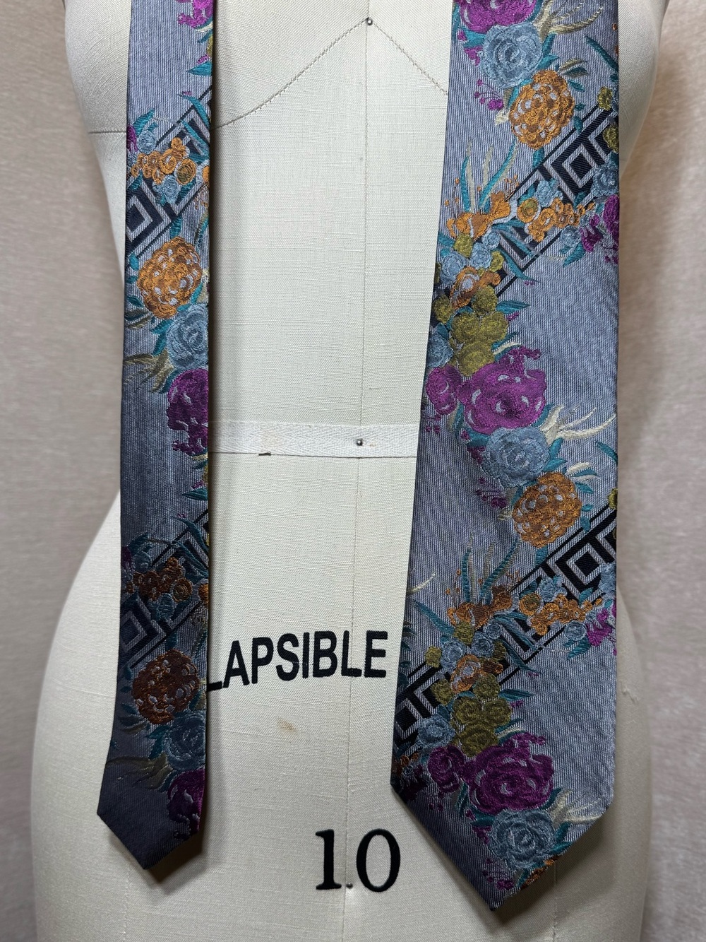 Vintage Gianni Versace Gray Floral Men's Silk Tie